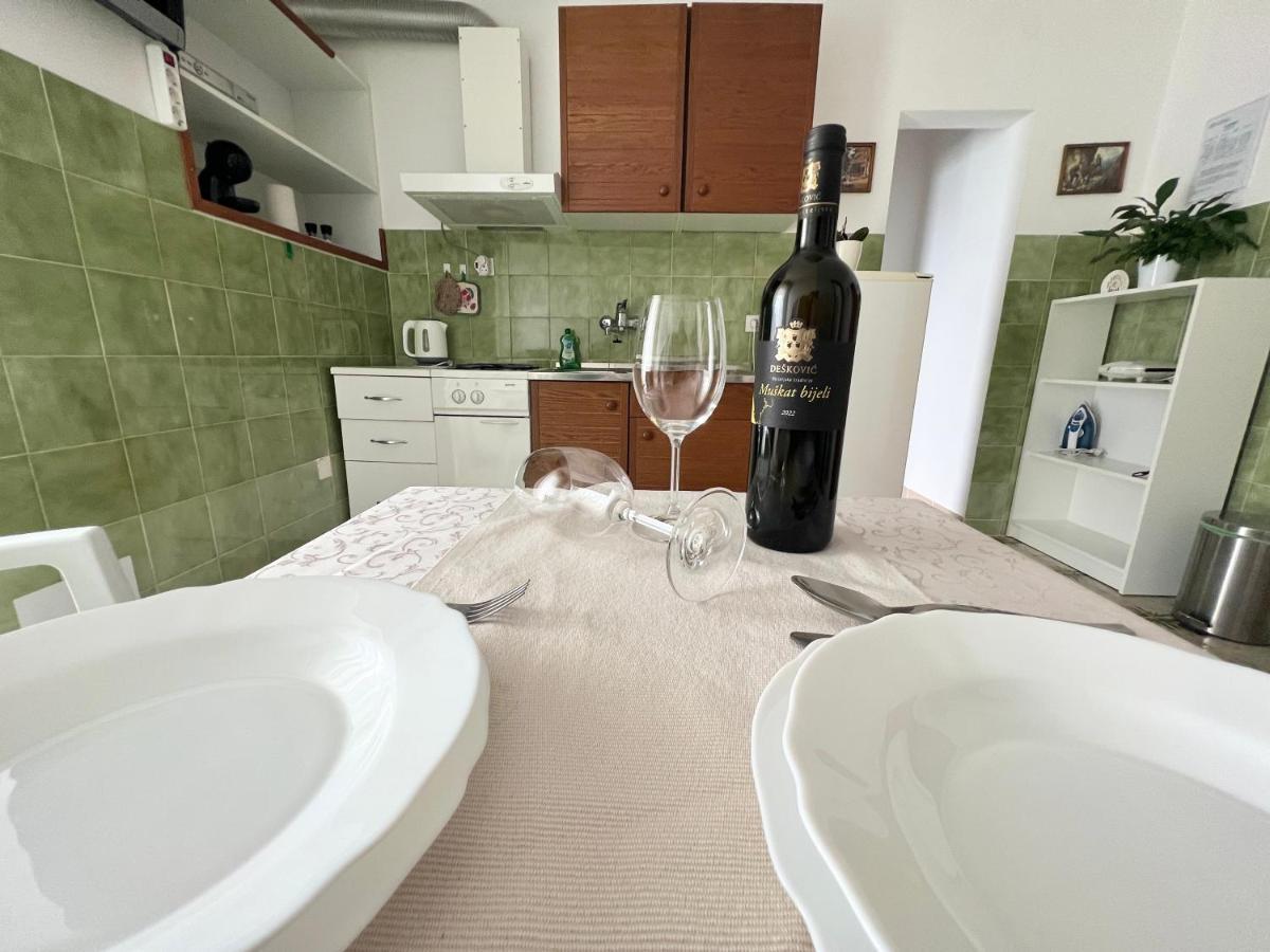 Martin Apartments Ровинь Экстерьер фото